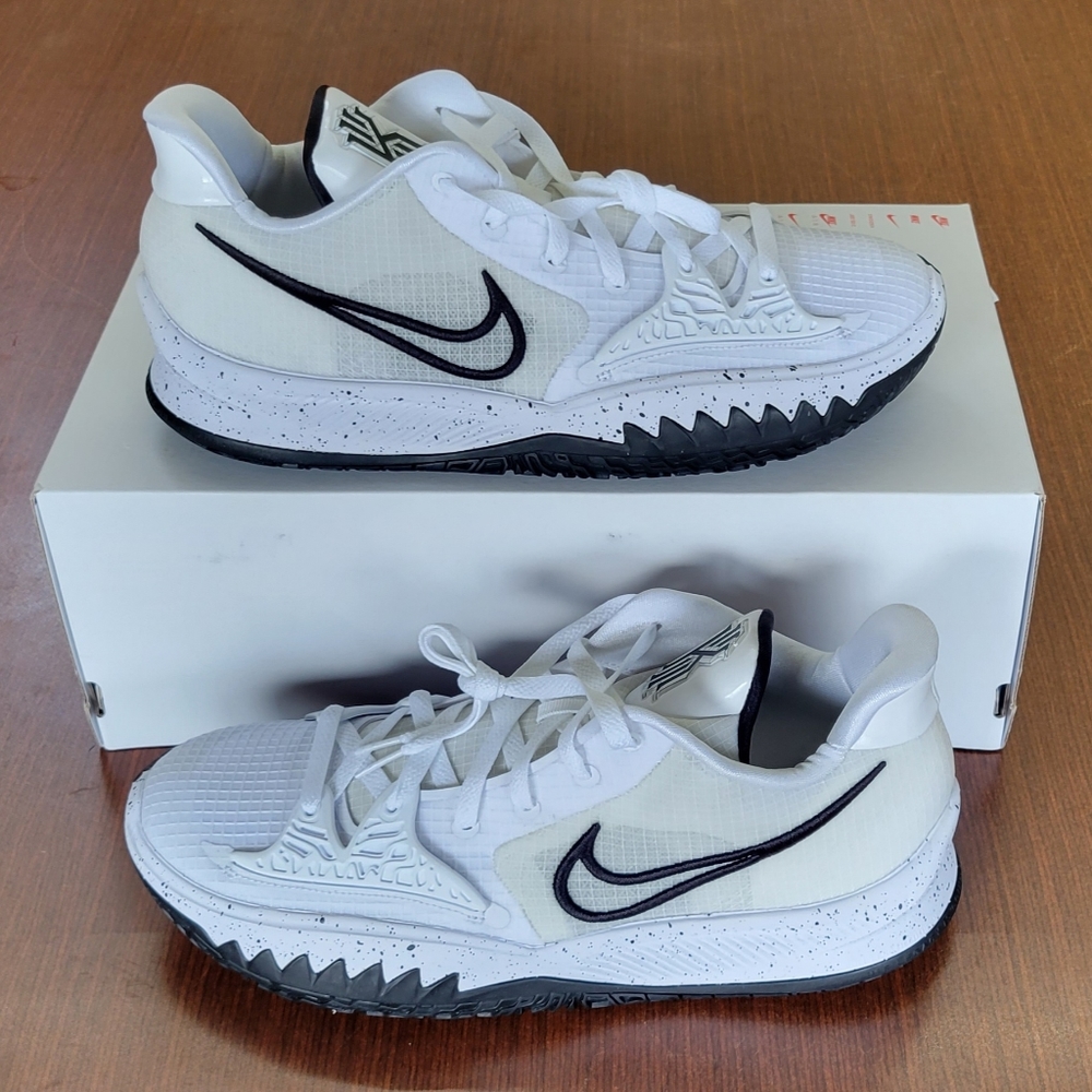 Nike Kyrie Low 4 TB Promo Oreo Basketball Sneakers White Black Men's Size 13